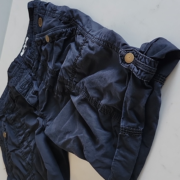 Ladies Bermuds shorts - Picture 2 of 8